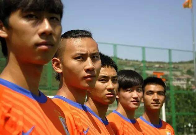 世界杯积分榜-后蒿时代93众将挑起泰山大梁：全力准备迎击广州队